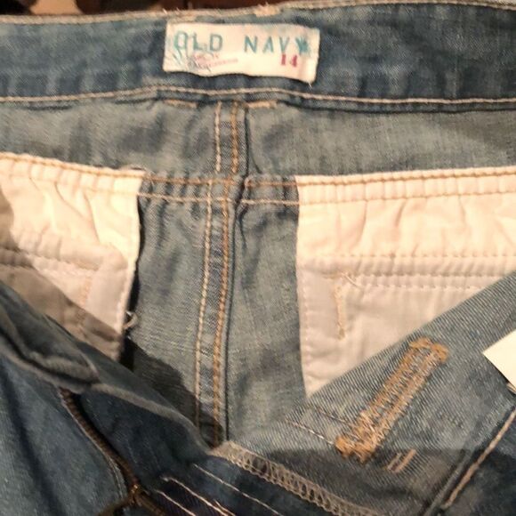 BRAND New Old Navy Girls Size 14 Capris Denim Jean - Picture 3 of 7